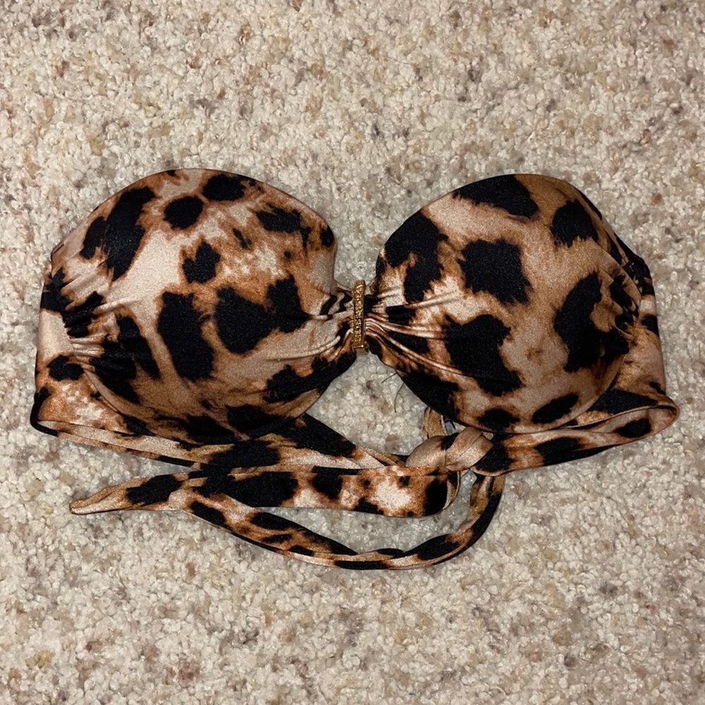 Victoria’s Secret leopard swimsuit top 🐆